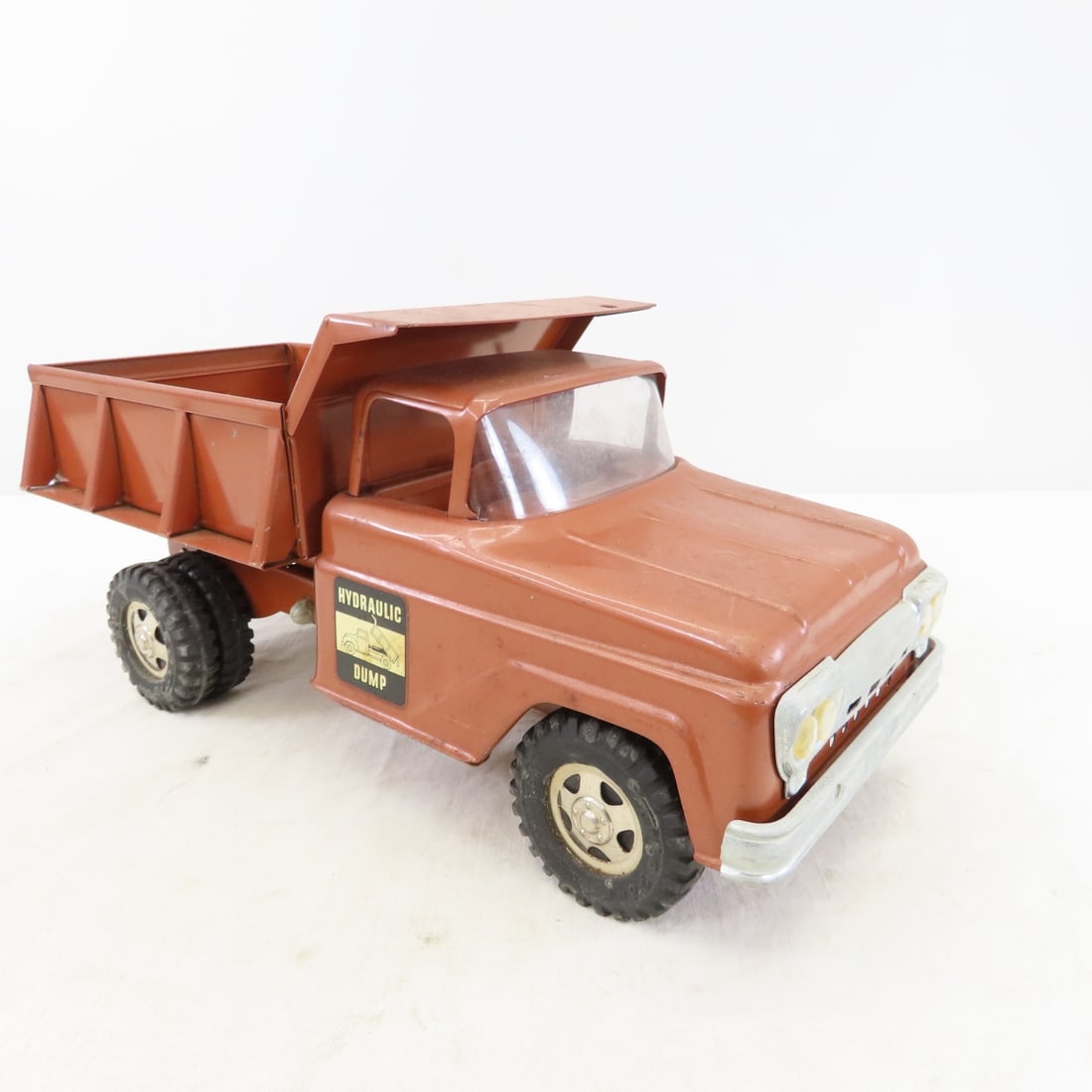 Tonka Toys Hydraulic Dump Truck - 7