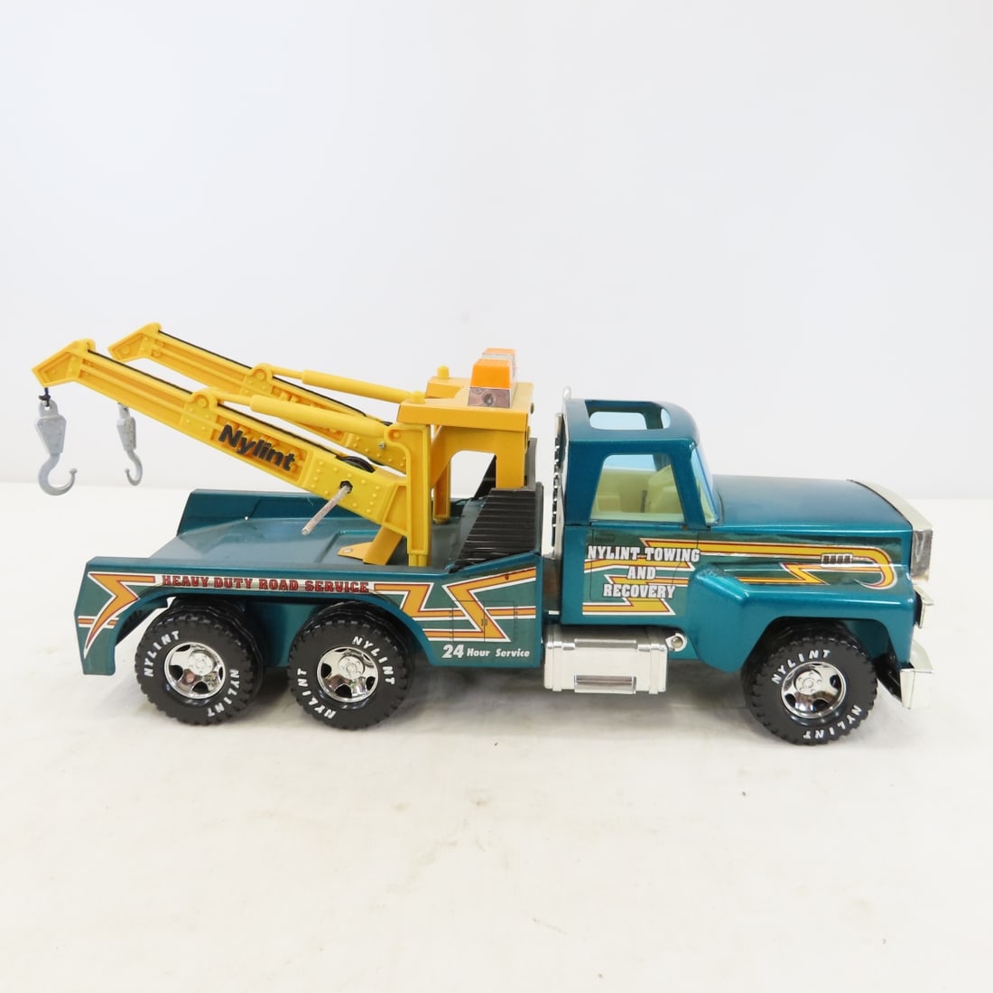 3 Nylint Tow Trucks, The Beast & Towing & Recovery - 5