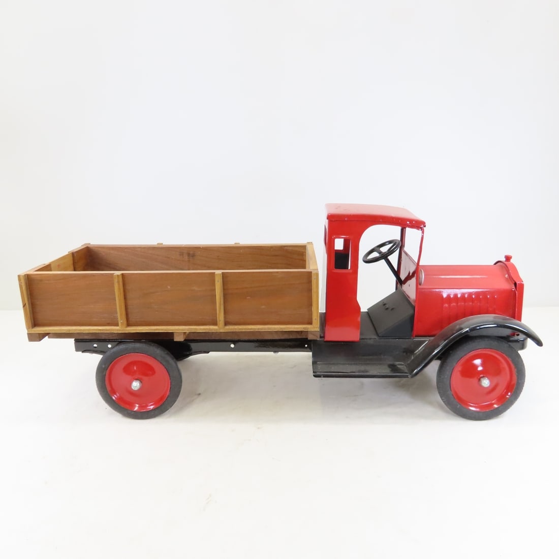 Keystone Packard Custom Wood Box Pickup Truck - 6