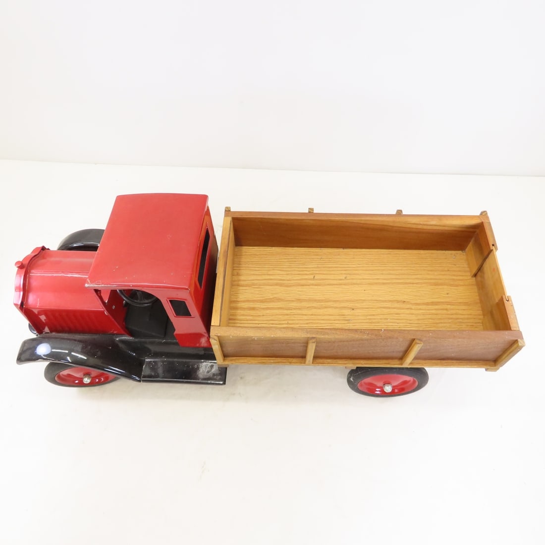 Keystone Packard Custom Wood Box Pickup Truck - 9