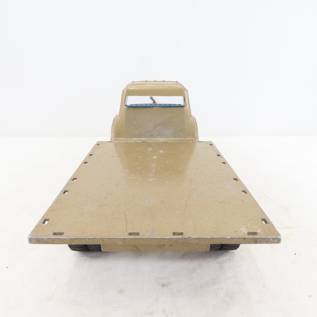 ERTL International Loadstar Touch Steering Flatbed - 4