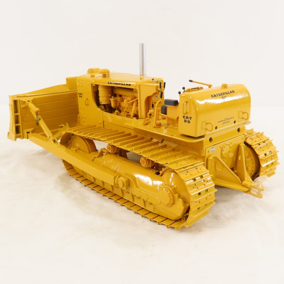 SpecCast Caterpillar Diesel CAT D9 Crawler/Blade - 3