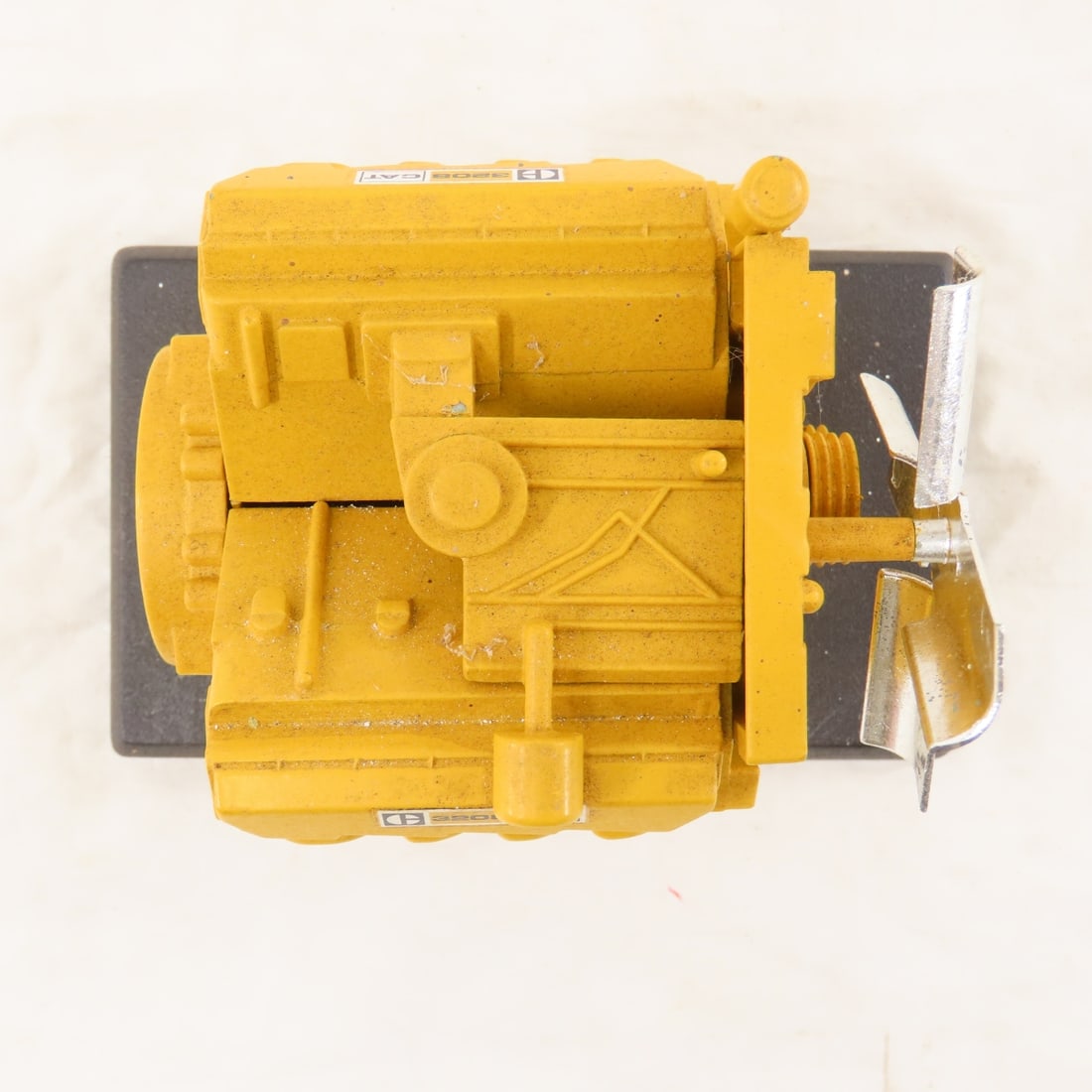 Caterpillar Cat 3208 Engine NZG 1:10 Scale w/Box - 10