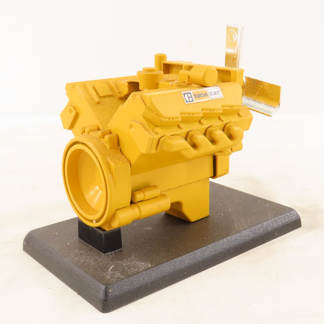 Caterpillar Cat 3208 Engine NZG 1:10 Scale w/Box - 6