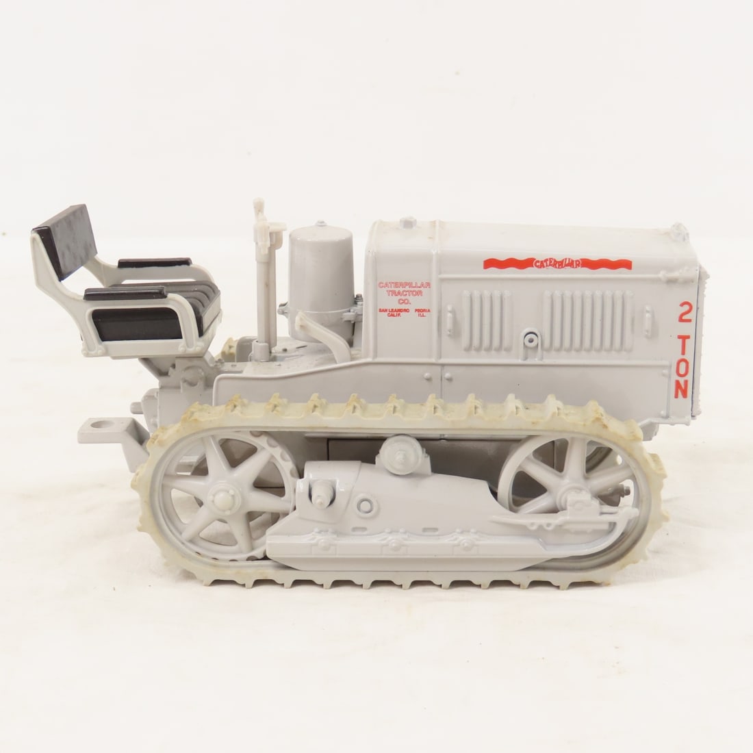 3 Diecast Caterpillar Crawlers, ERTL & Unmarked - 7