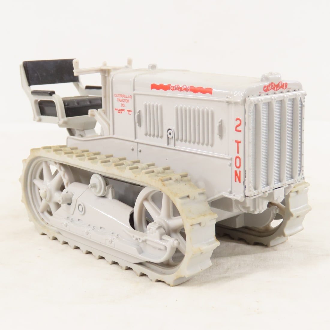 3 Diecast Caterpillar Crawlers, ERTL & Unmarked - 8