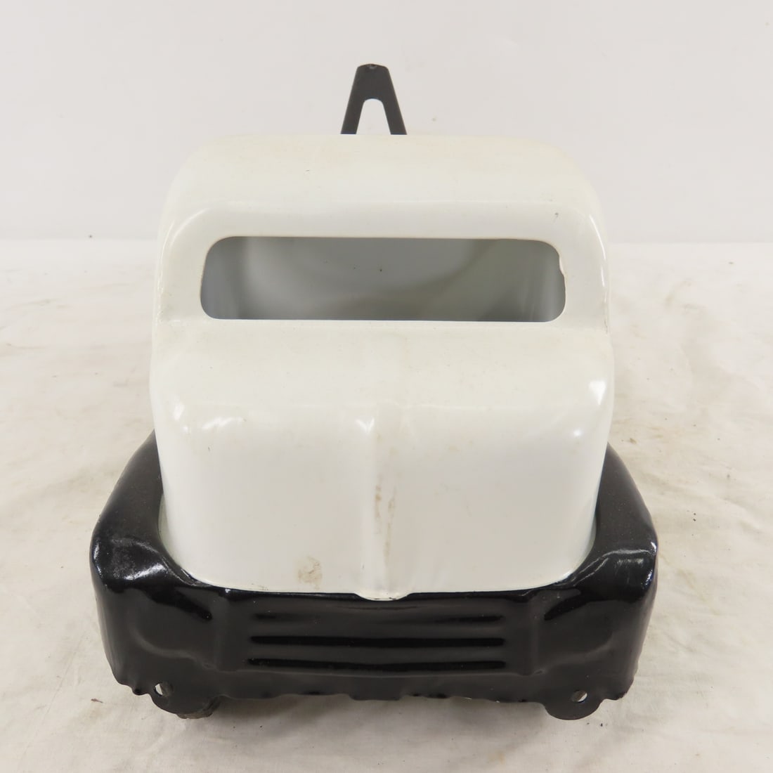 1950s Tonka Cab Over Wrecker Truck - Custom Paint - 8