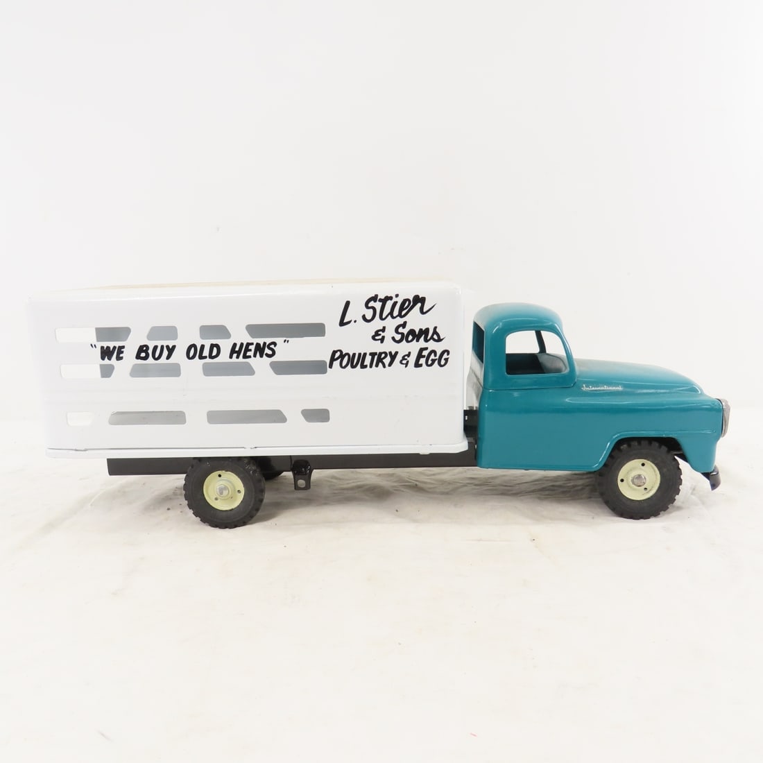Custom L. Stier & Sons Poultry & Egg Truck - 6
