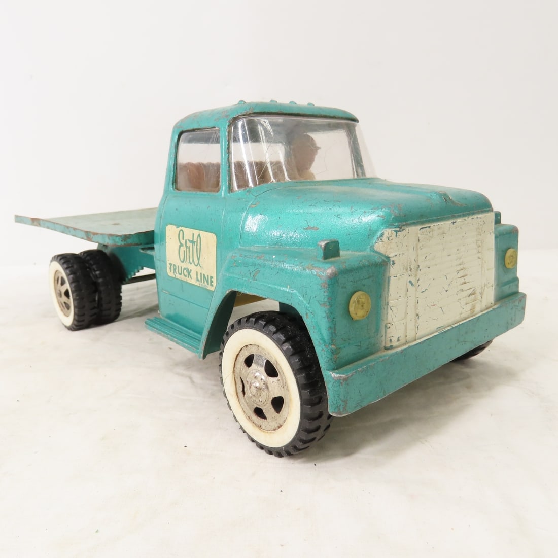 ERTL International Loadstar 1600 Ramp Hoist - 7