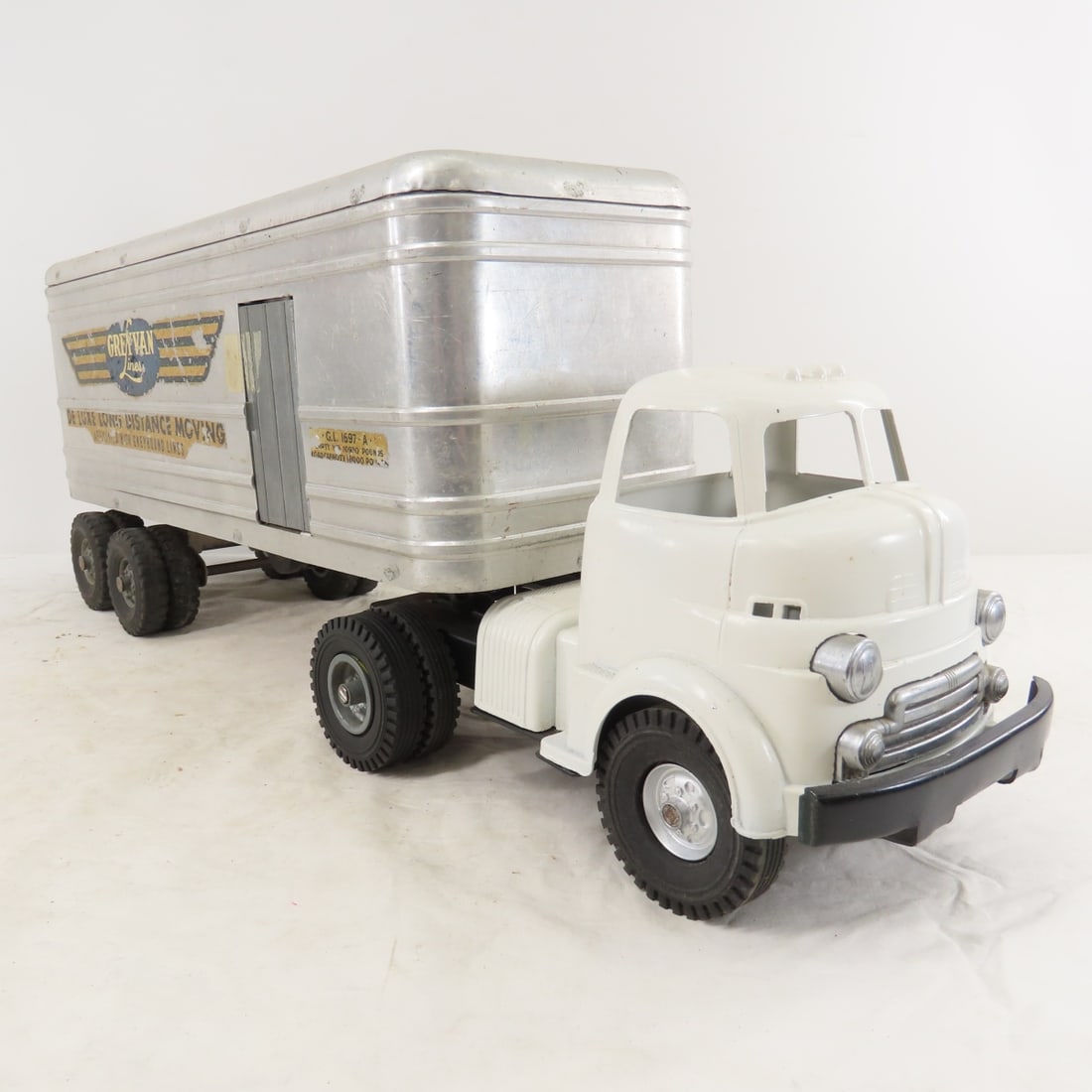 Wyandotte Cab Over Truck & Greyvan Lines Trailer - 7