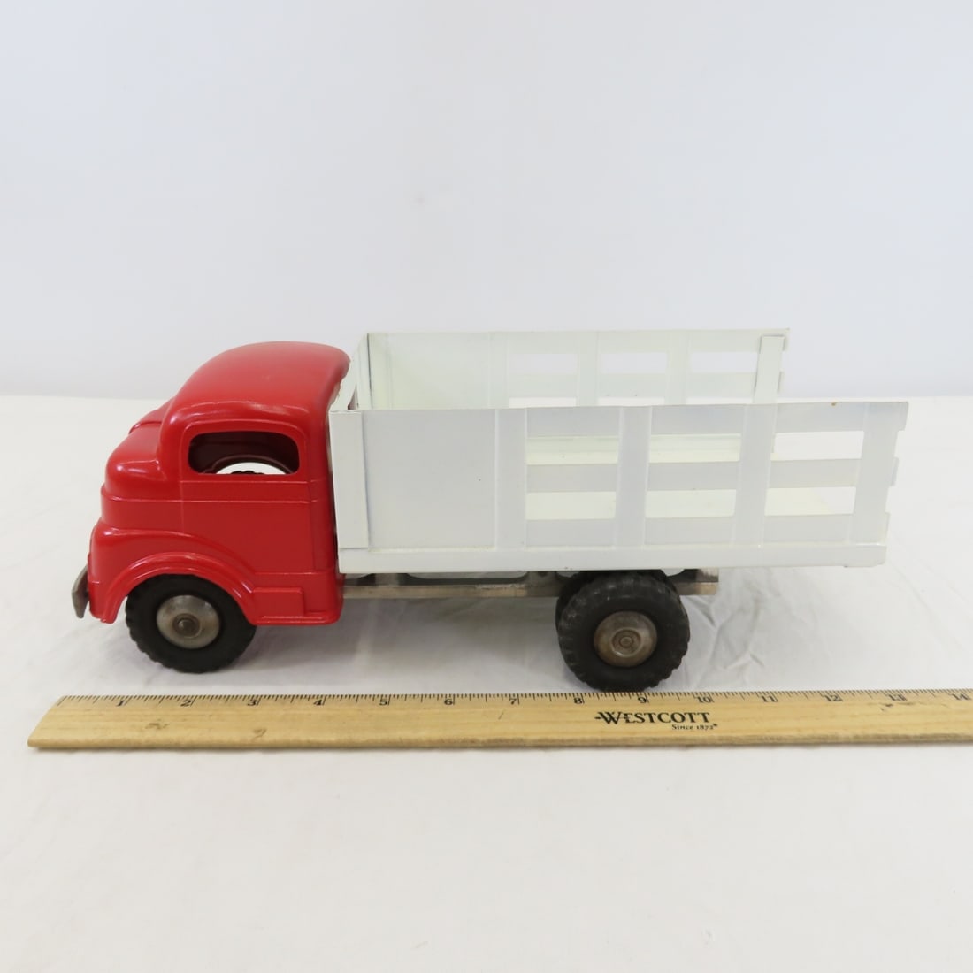 Structo Pressed Steel Farm Truck- Repainted - 2