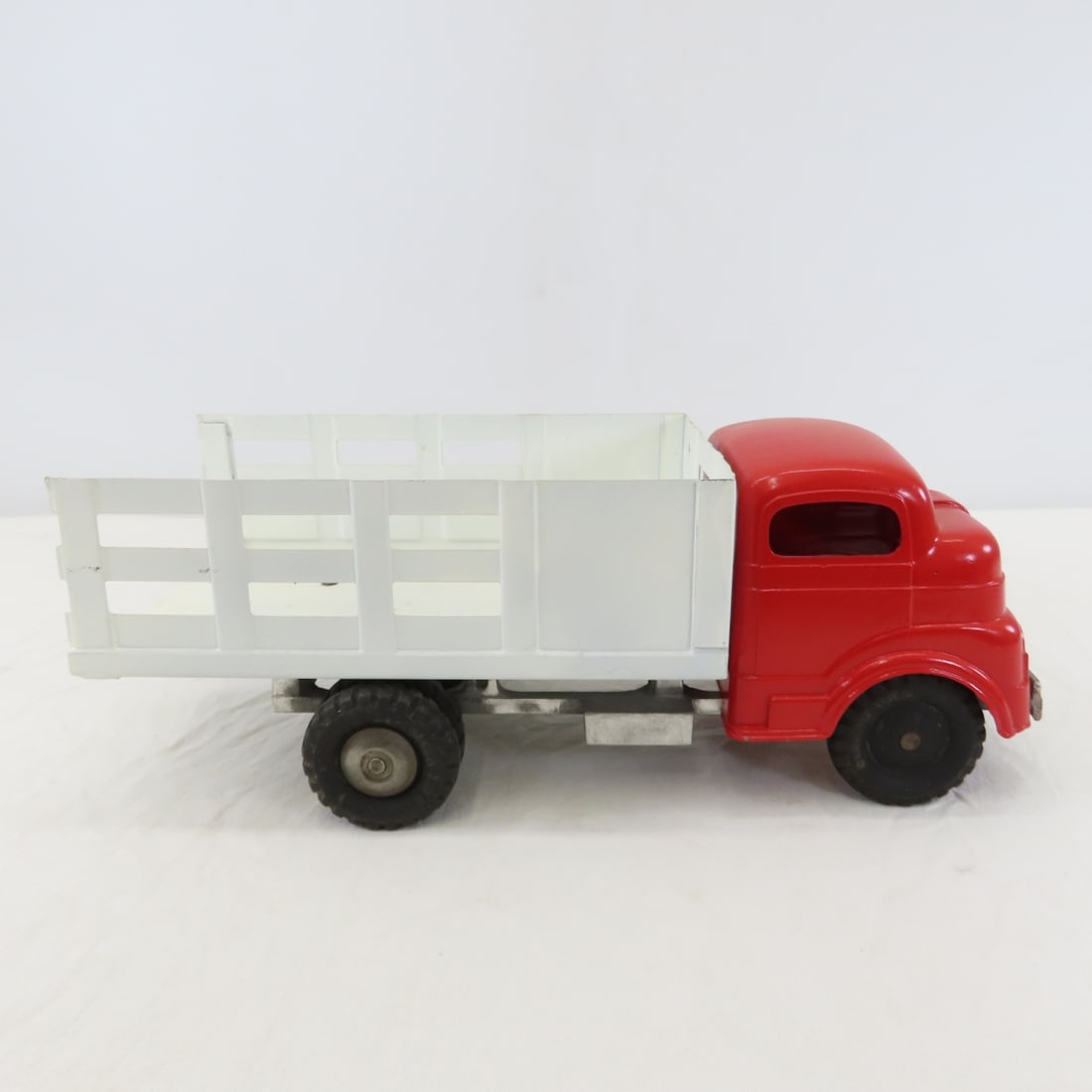 Structo Pressed Steel Farm Truck- Repainted - 6
