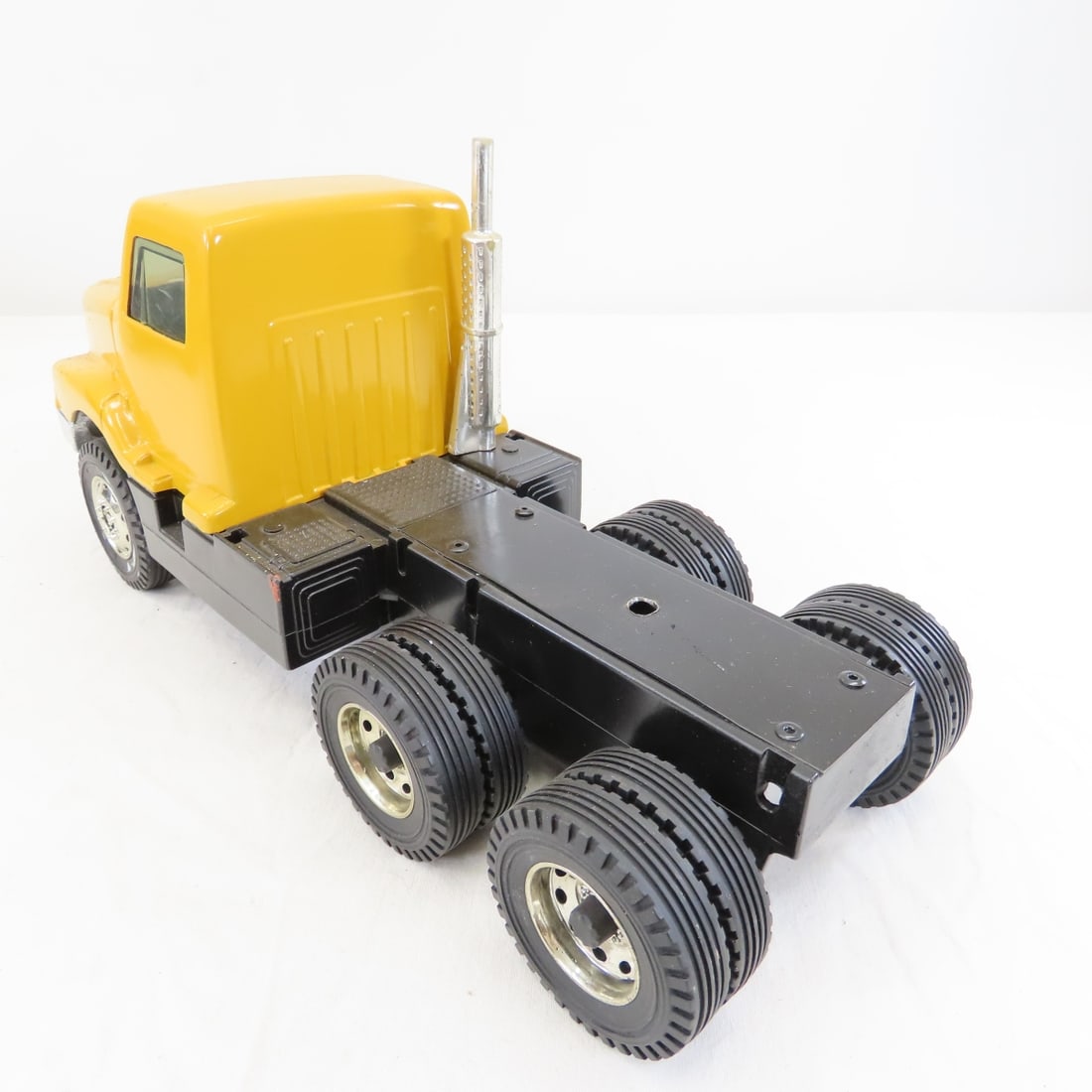 ERTL Truck and JB Hunt Nylint Trailer - 11