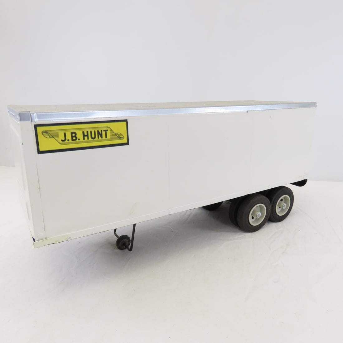 ERTL Truck and JB Hunt Nylint Trailer - 15