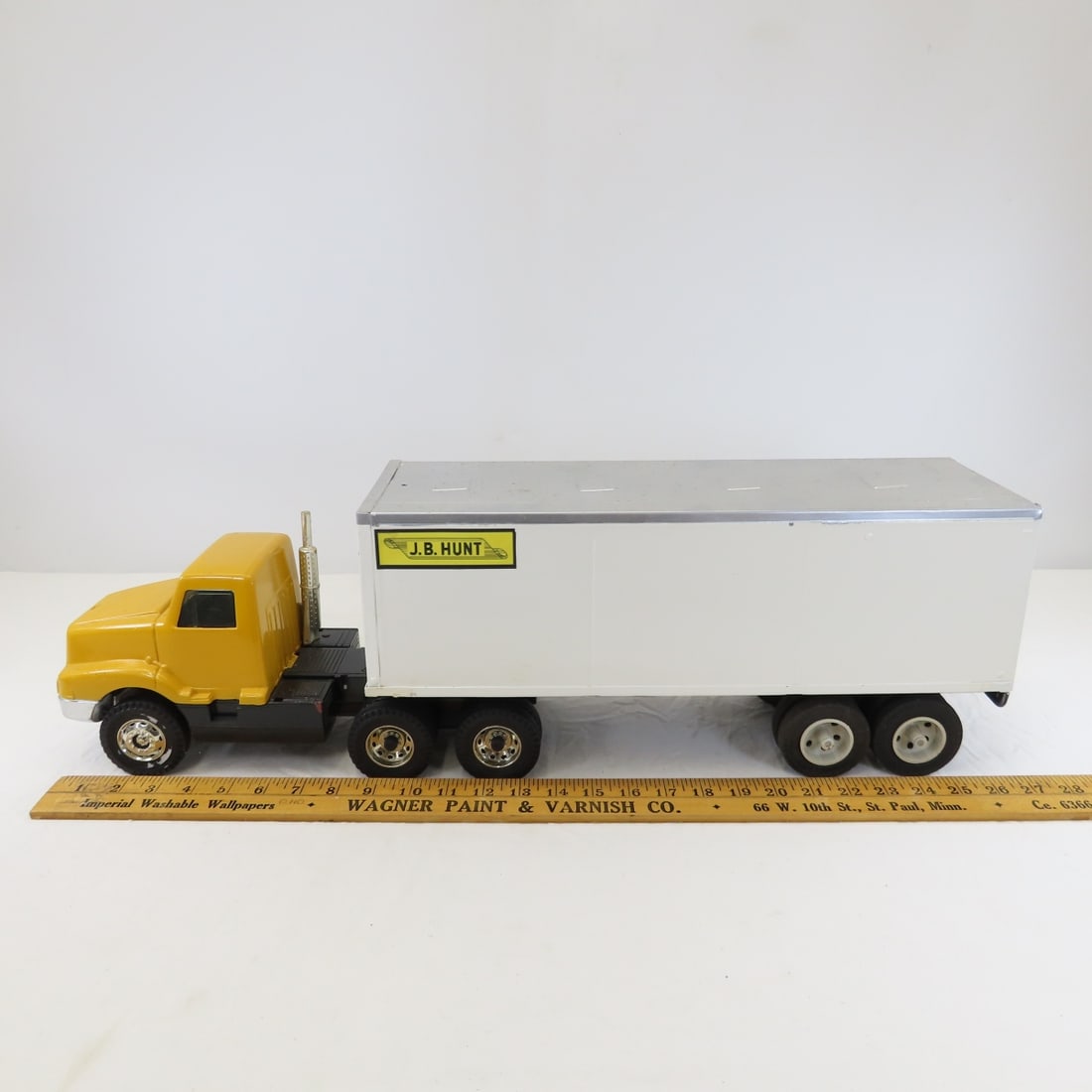 ERTL Truck and JB Hunt Nylint Trailer - 2