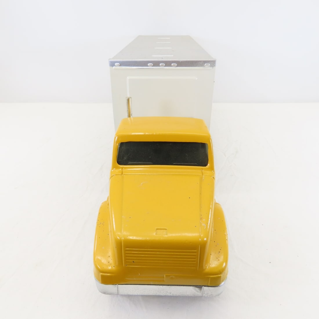 ERTL Truck and JB Hunt Nylint Trailer - 8