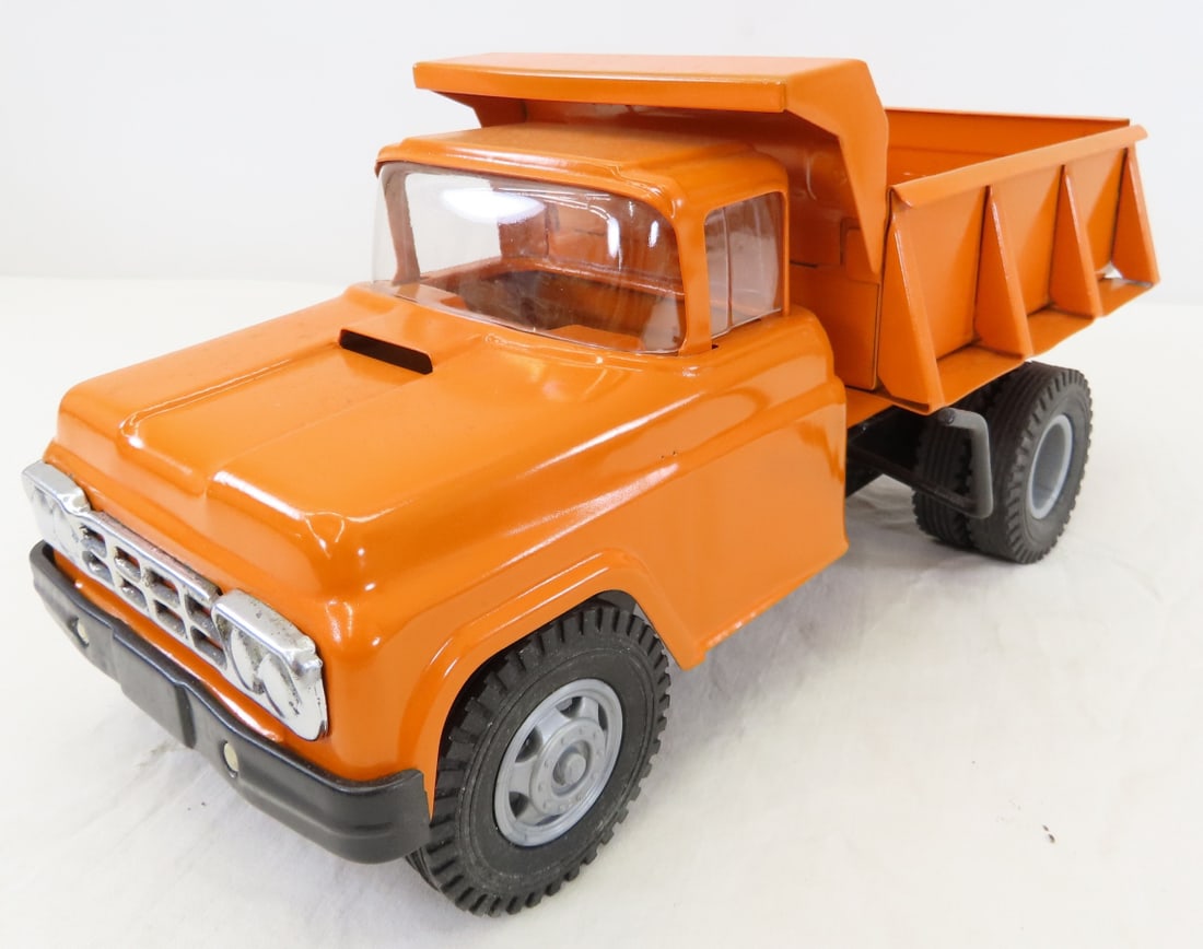 Buddy L Hi-Way Maintenance Dump Truck Restored: Buddy L Hi-Way Maintenance Dump Truck Restored - pressed steel, LOT SIZE: 14x7x5", 4 LBS All information and photos are intended to be as accurate as possible, but errors are possible. No item may be 