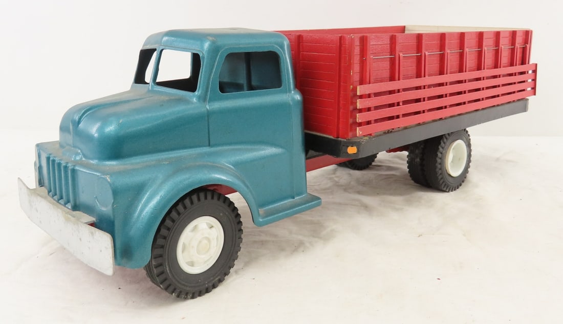 Custom Structo Livestock Truck (1 of 12)
