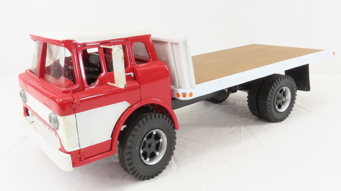 Custom Ford COE Truck with Flat Bed Trailer (1 of 12)