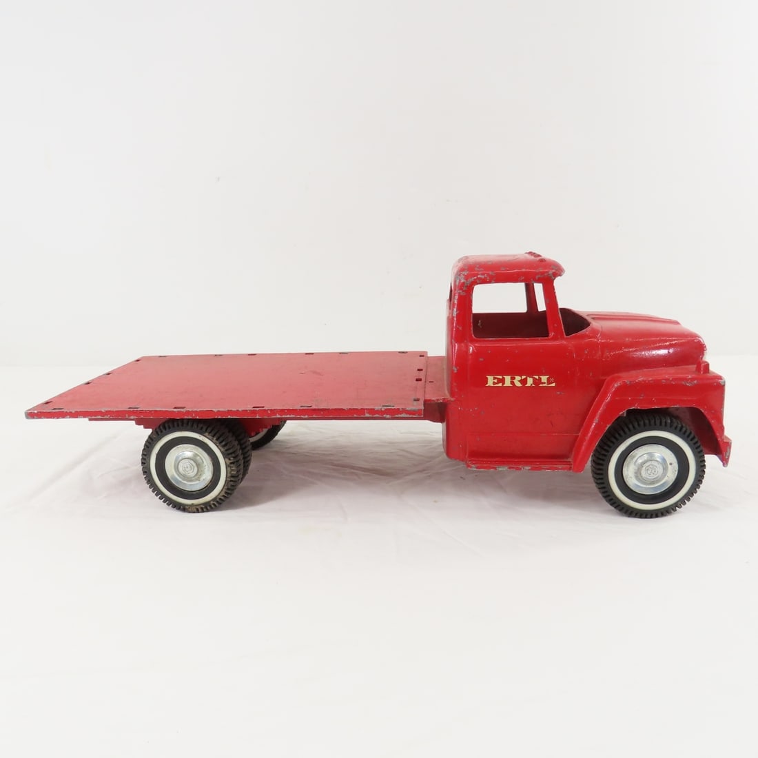 Original ERTL International Harvester Flat Bed - 6