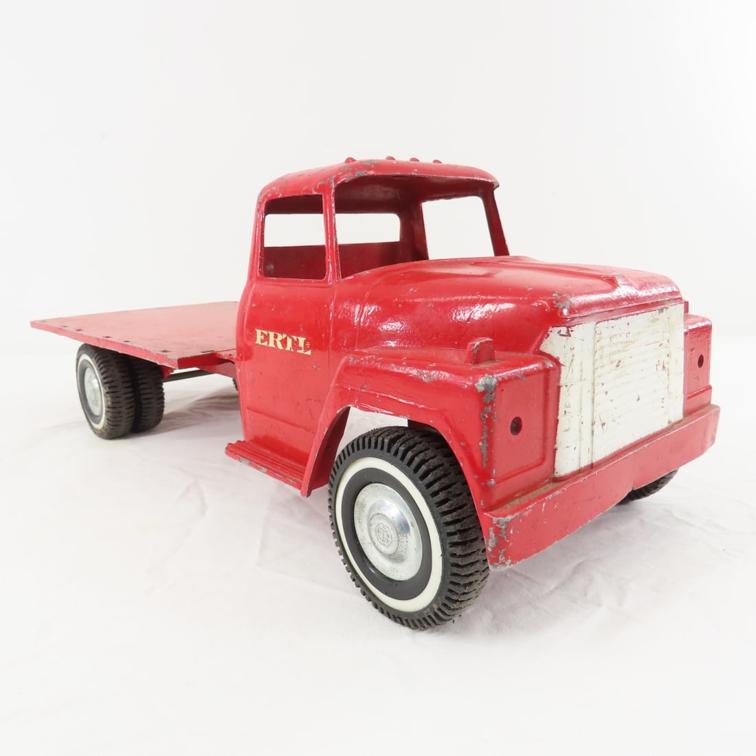 Original ERTL International Harvester Flat Bed - 7