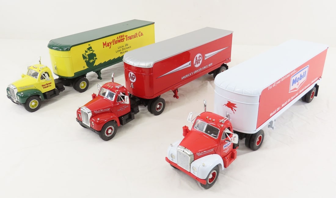 3 1990's First Gear Semis-A&P, Mobil & Mayflower: 3 1990's First Gear Semis-A&P, Mobil & Mayflower - LOT SIZE: 15x10x5", 9 LBS All information and photos are intended to be as accurate as possible, but errors are possible. No item may be returned or 