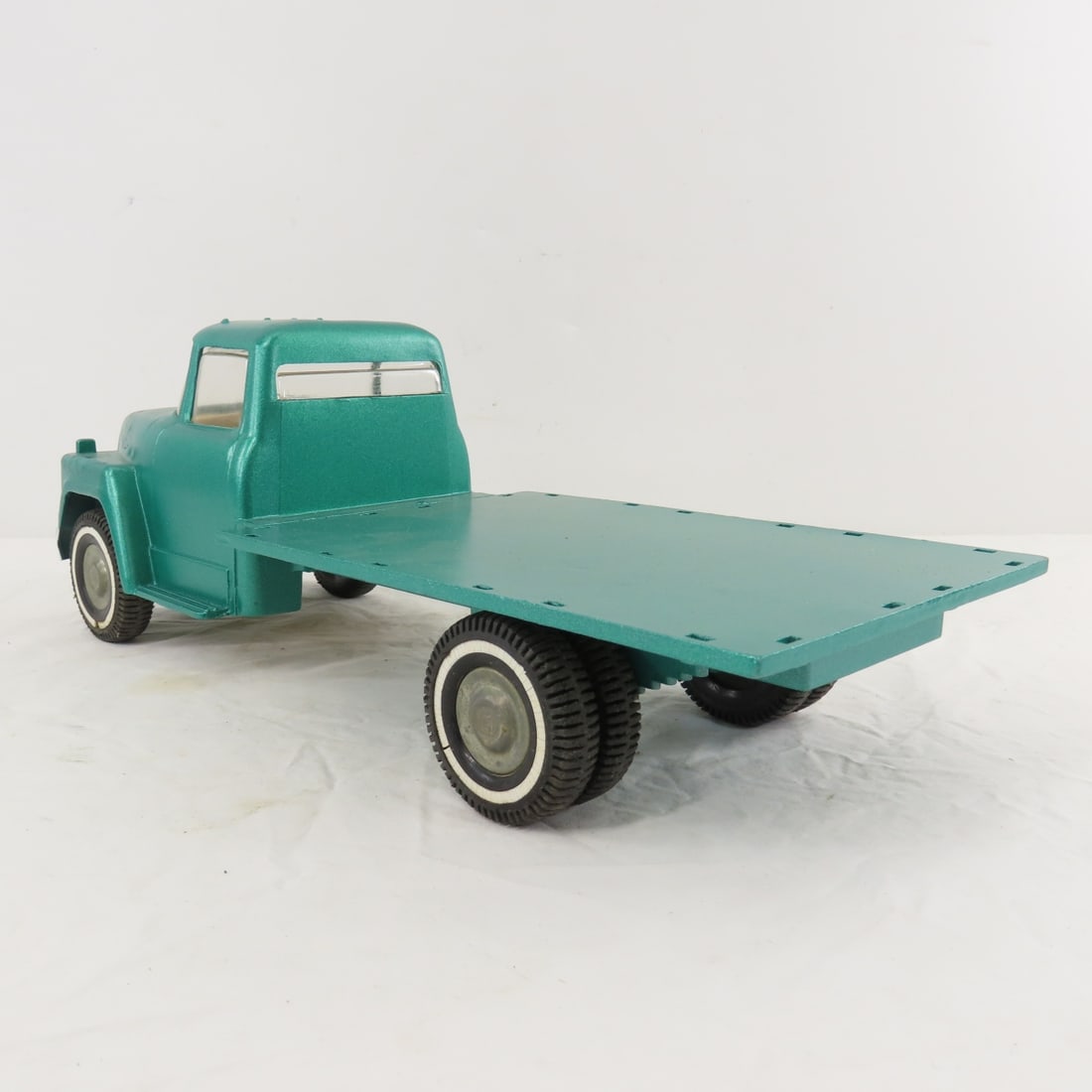 Restored ERTL Pressed Steel Flat Bed Truck - 3