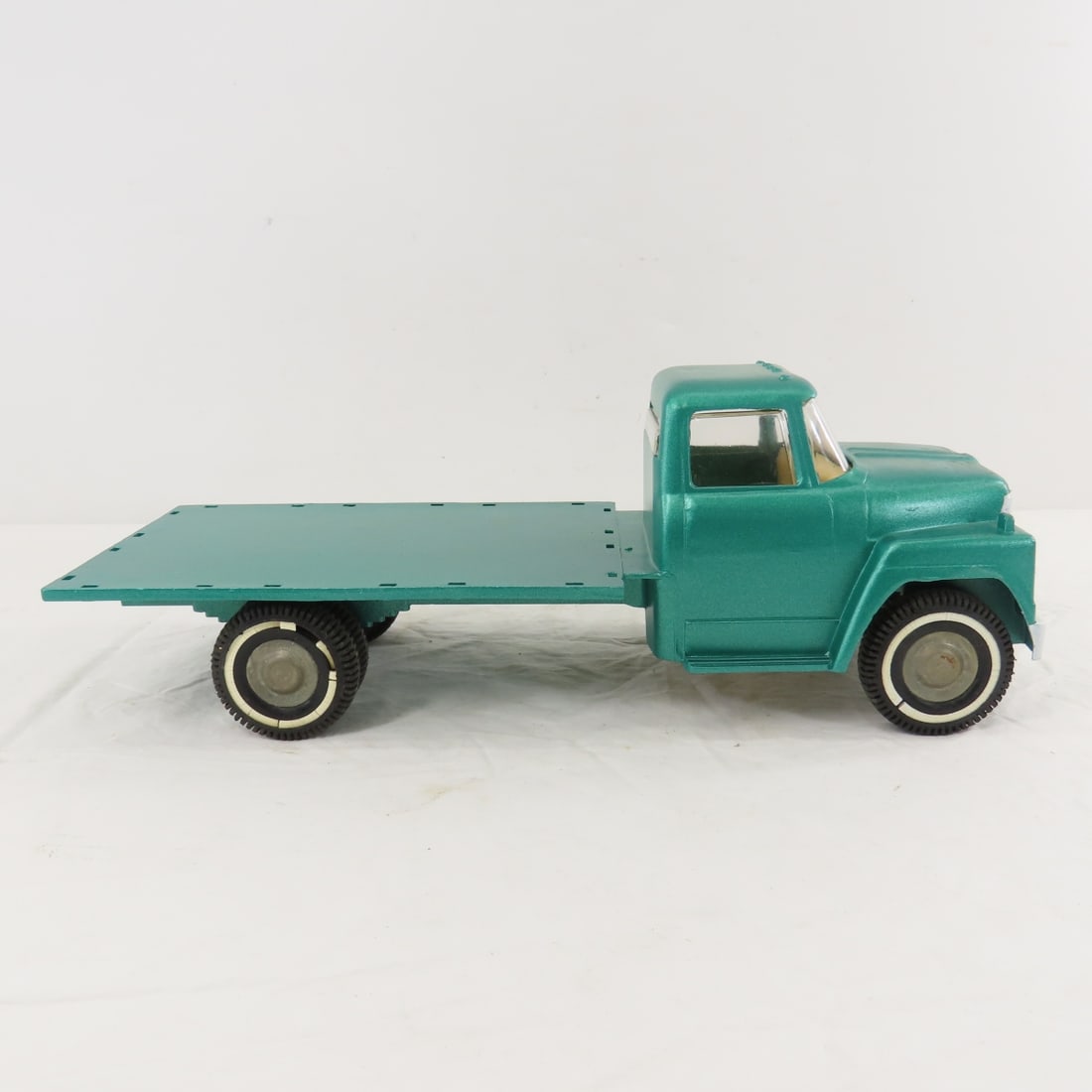 Restored ERTL Pressed Steel Flat Bed Truck - 6