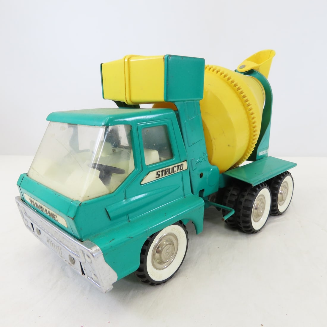 Original Structo Turbine Hydraulic Cement Mixer (1 of 18)