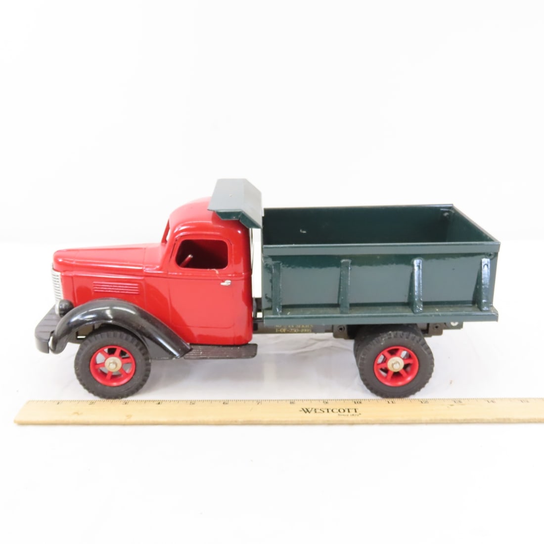 Brunswick Toys International Dump Truck 1995 LE - 2