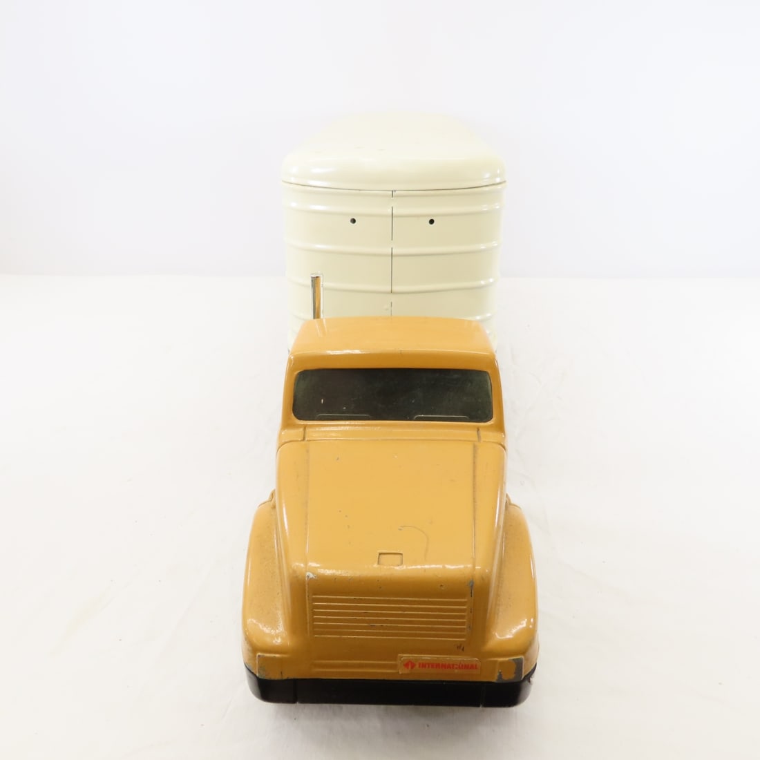 MARX Custom Painted Lyon Van Lines Trailer & ERTL - 8