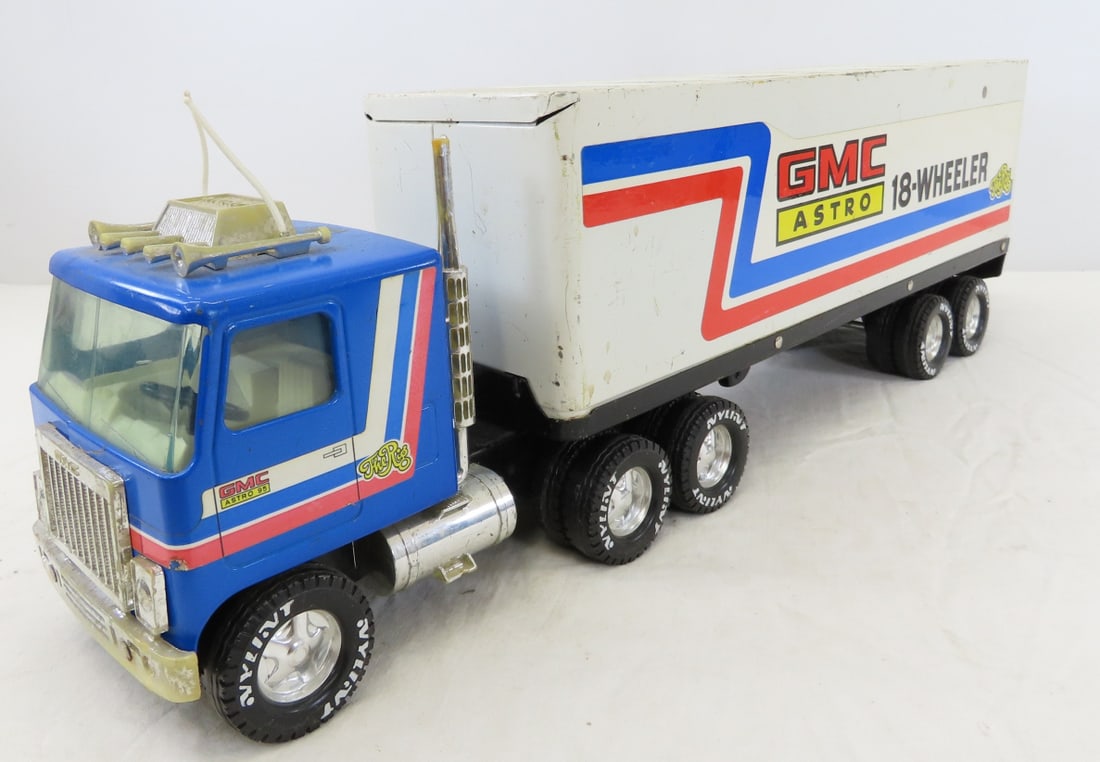 Nylint GMC Astro 18 Wheeler Truck & Trailer (1 of 19)