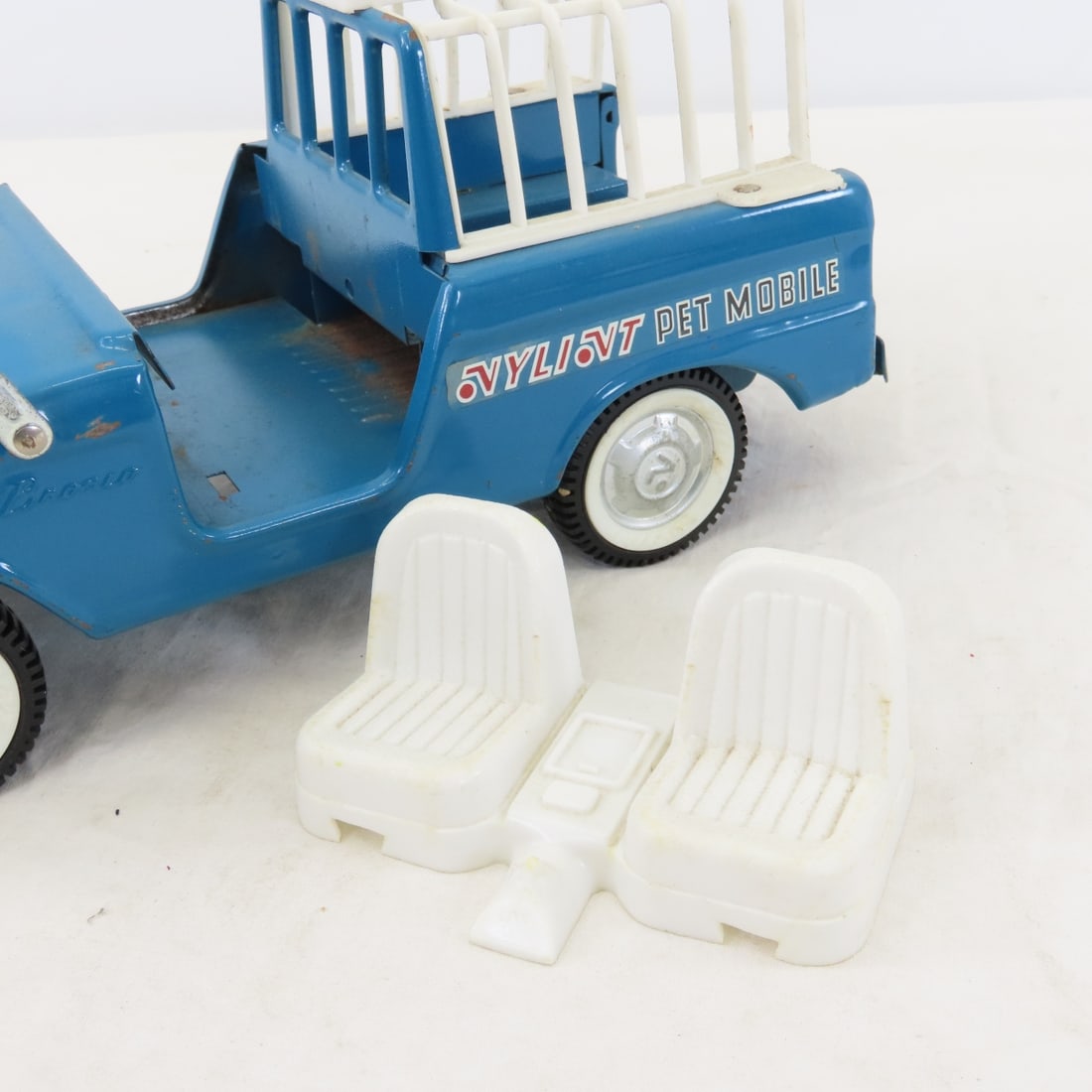 Original Nylint Ford Bronco Pet Mobile - 17