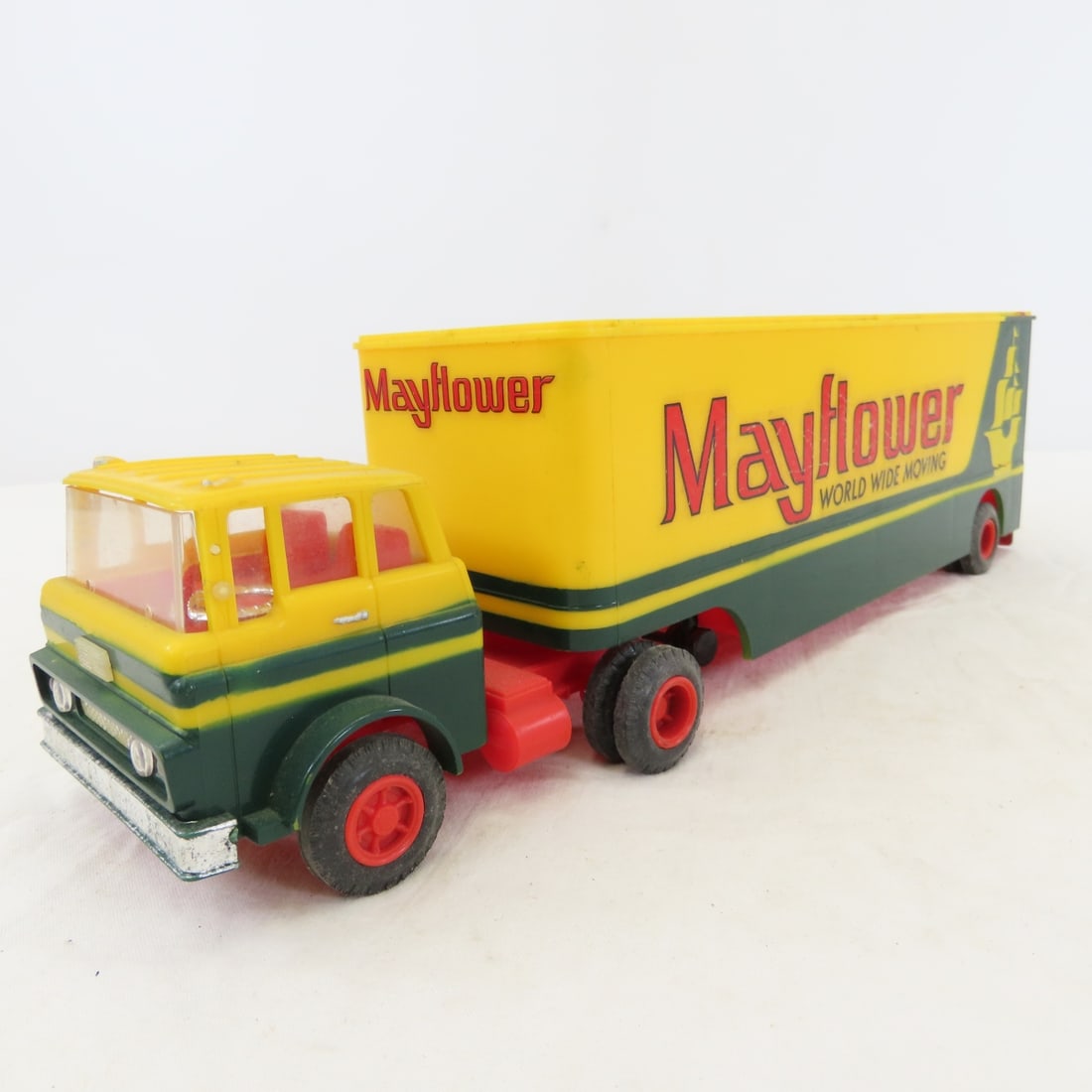 MARX Toys Mayflower Moving Semi Trucks - 12