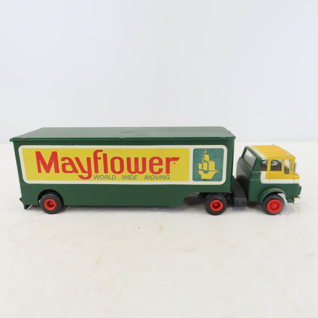 MARX Toys Mayflower Moving Semi Trucks - 7