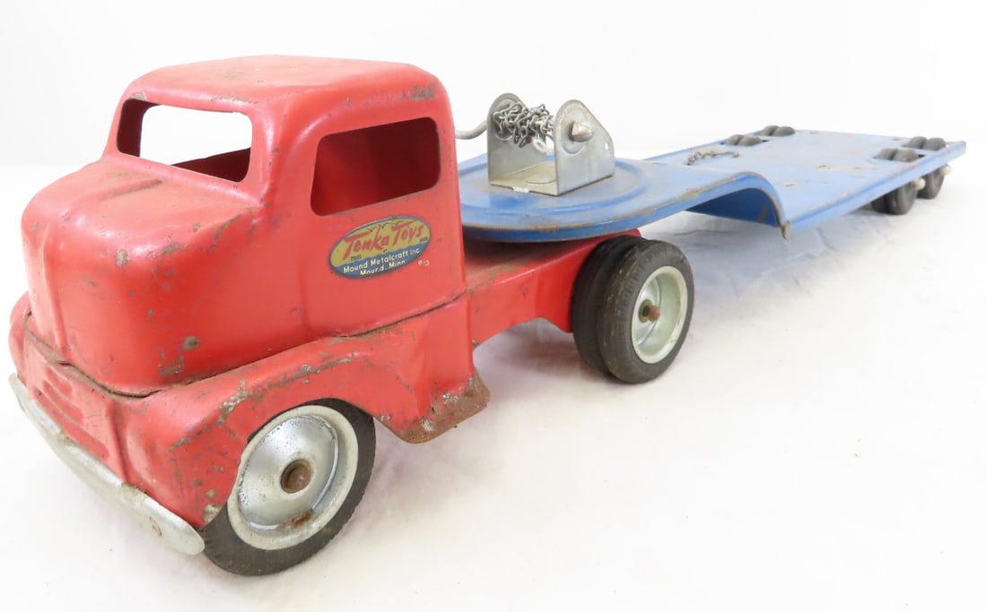 1950's Tonka Cab Over Truck & Flatbed Trailer (1 of 17)