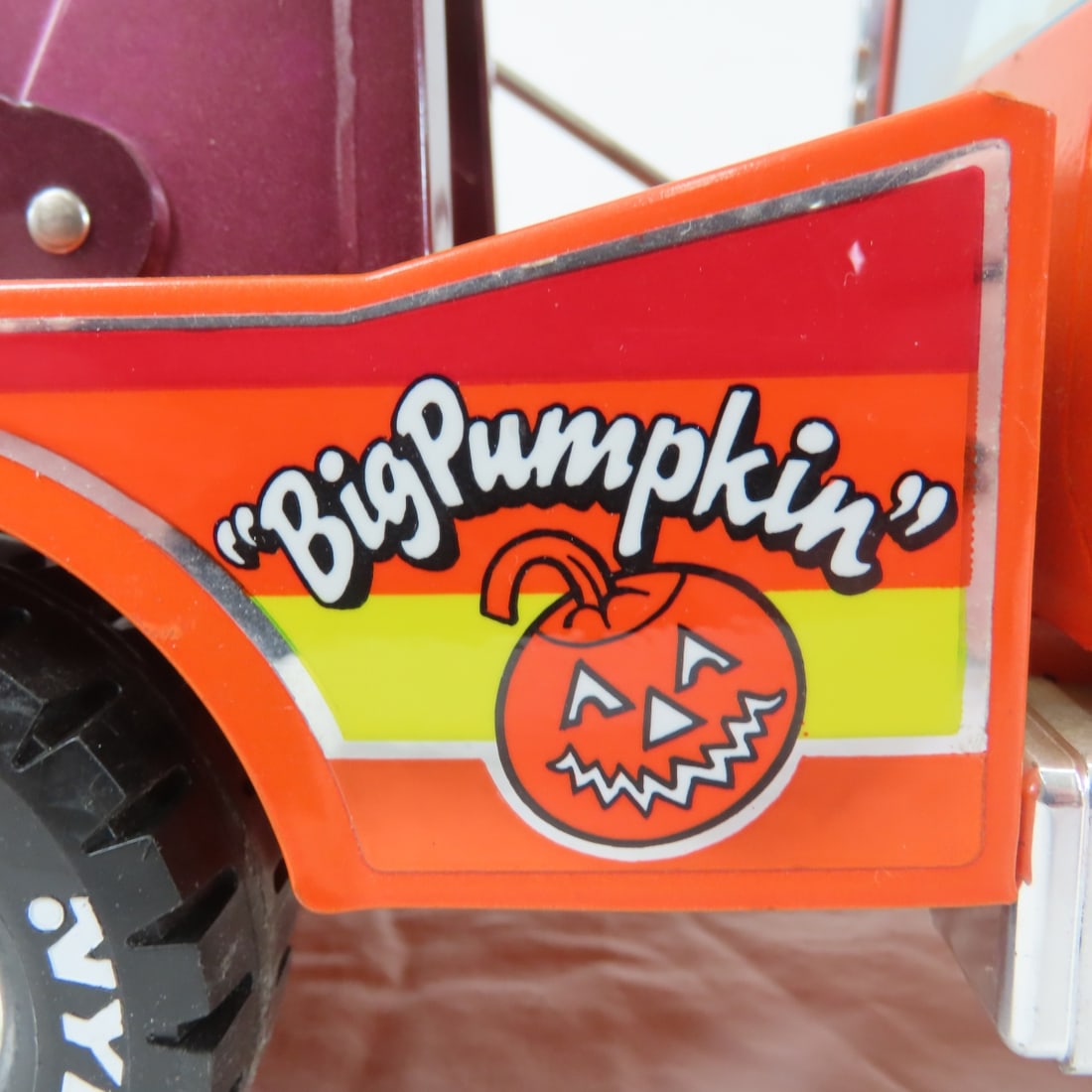 3 Original Nylint Metal & Plastic Tow Trucks - 12