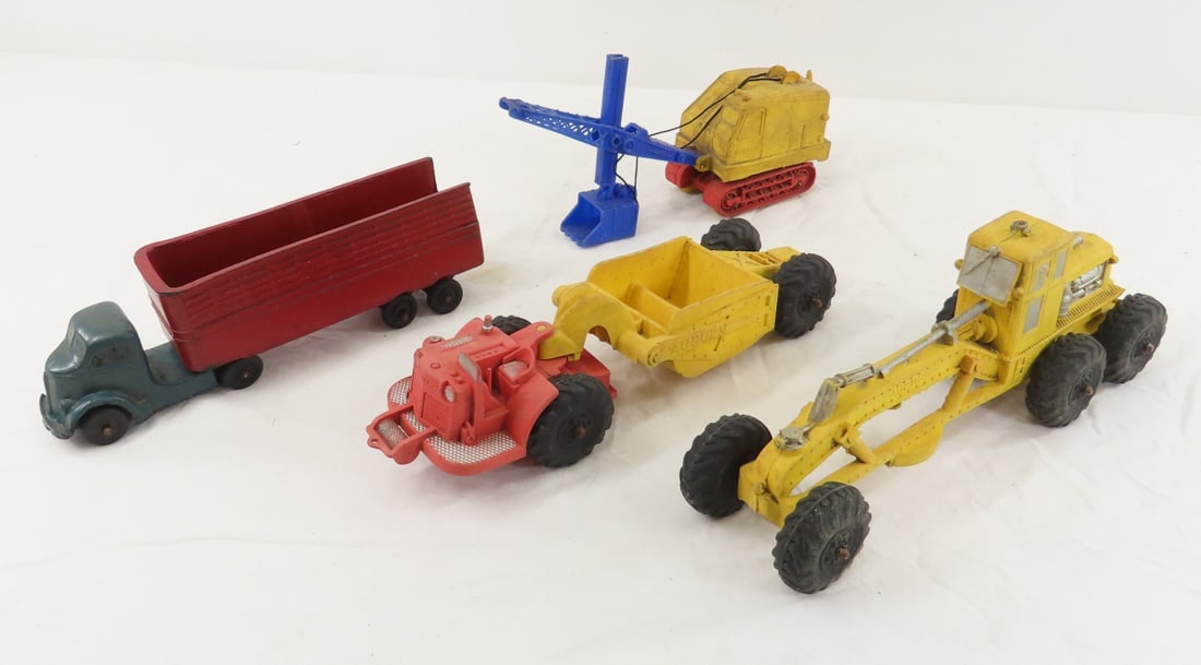 4 Antique Auburn Rubber Co Vehicles (1 of 20)