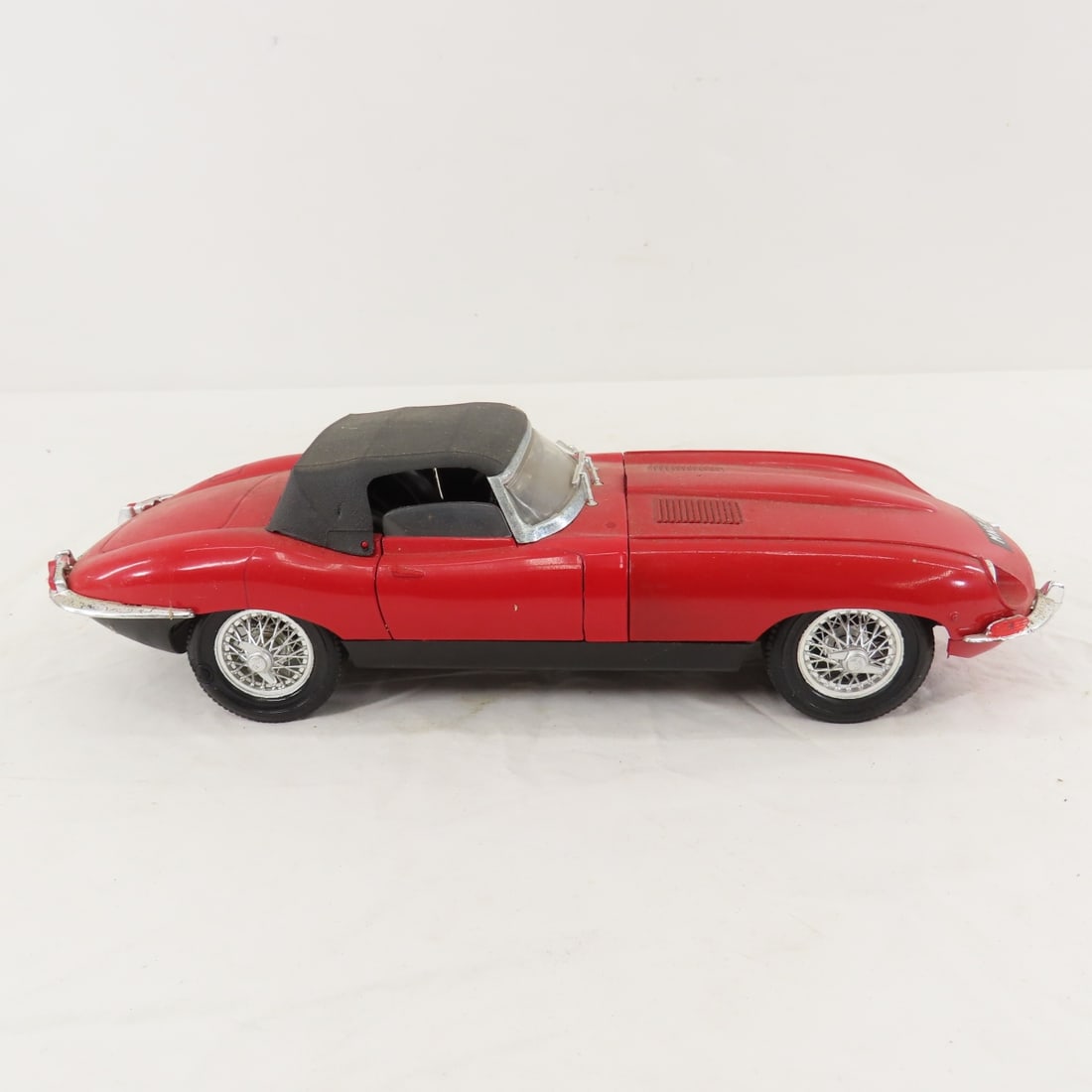 Jaguar, 2 Ferrari & 2 Dodge Truck Diecast - 10