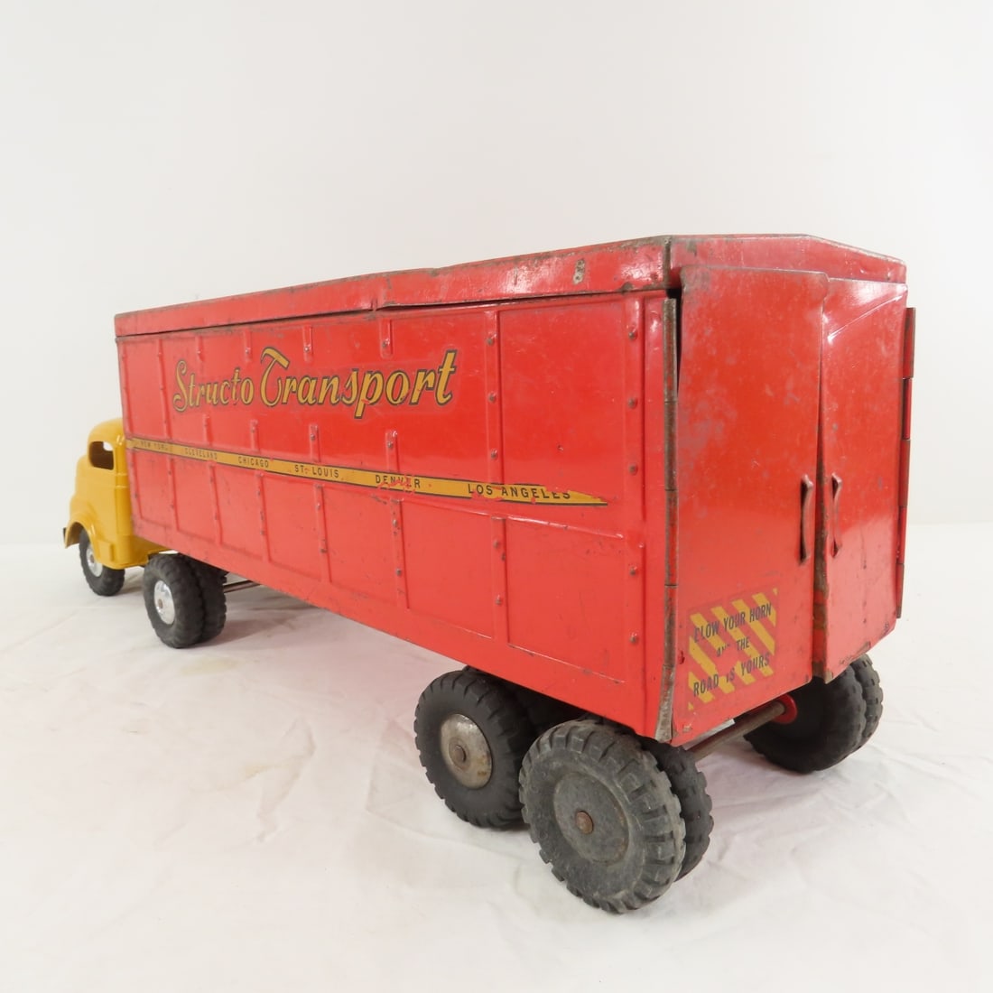 Restored Structo Tractor & Original Trailer - 3