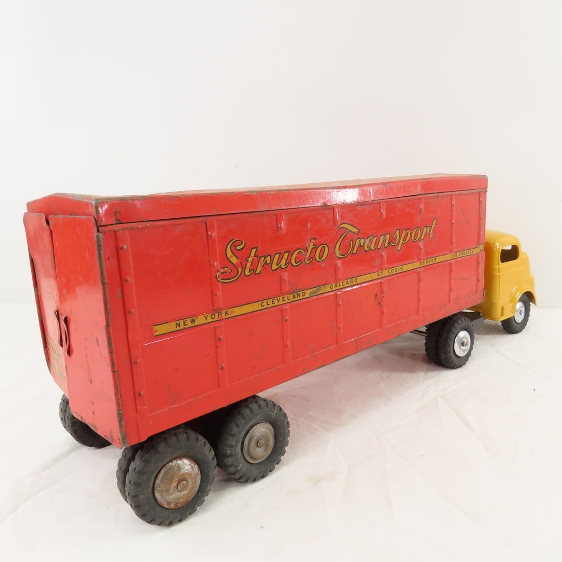 Restored Structo Tractor & Original Trailer - 5