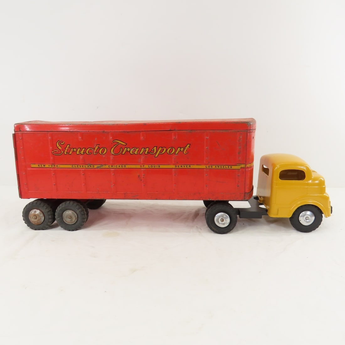 Restored Structo Tractor & Original Trailer - 6