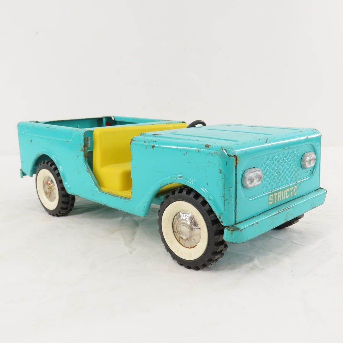 2 Original Structo Scout Jeep & Corvair Pick-up - 19