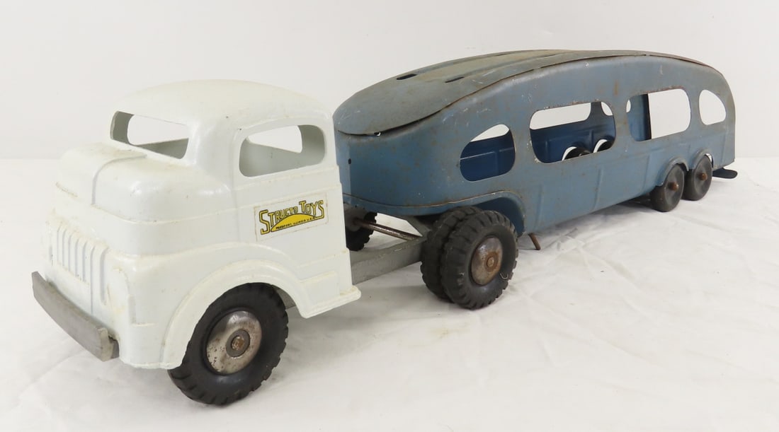 Original Structo Auto Transport Truck & Trailer: Original Structo Auto Transport Truck & Trailer - pressed steel, LOT SIZE: 16x9x6", 3 LBS All information and photos are intended to be as accurate as possible, but errors are possible. No item may