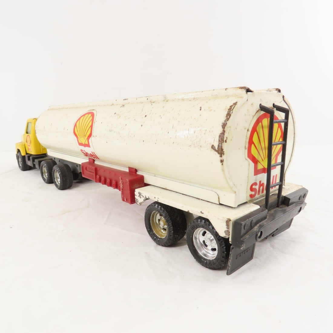 Original ERTL Shell Oil Truck & Tanker - 3