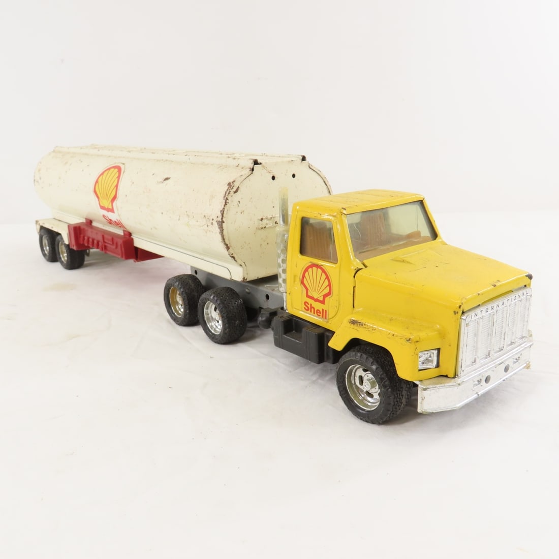 Original ERTL Shell Oil Truck & Tanker - 7