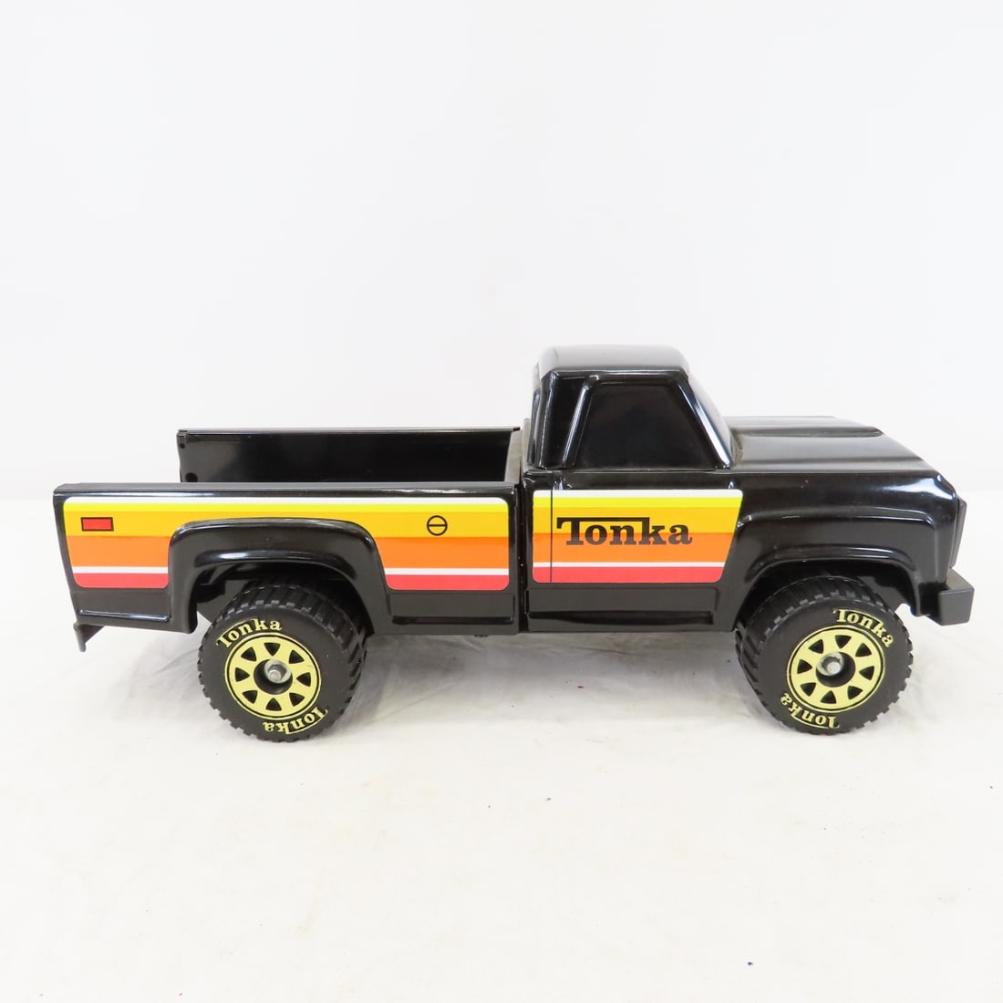 2 Original Pressed Steel Tonka Pickup Trucks - 7