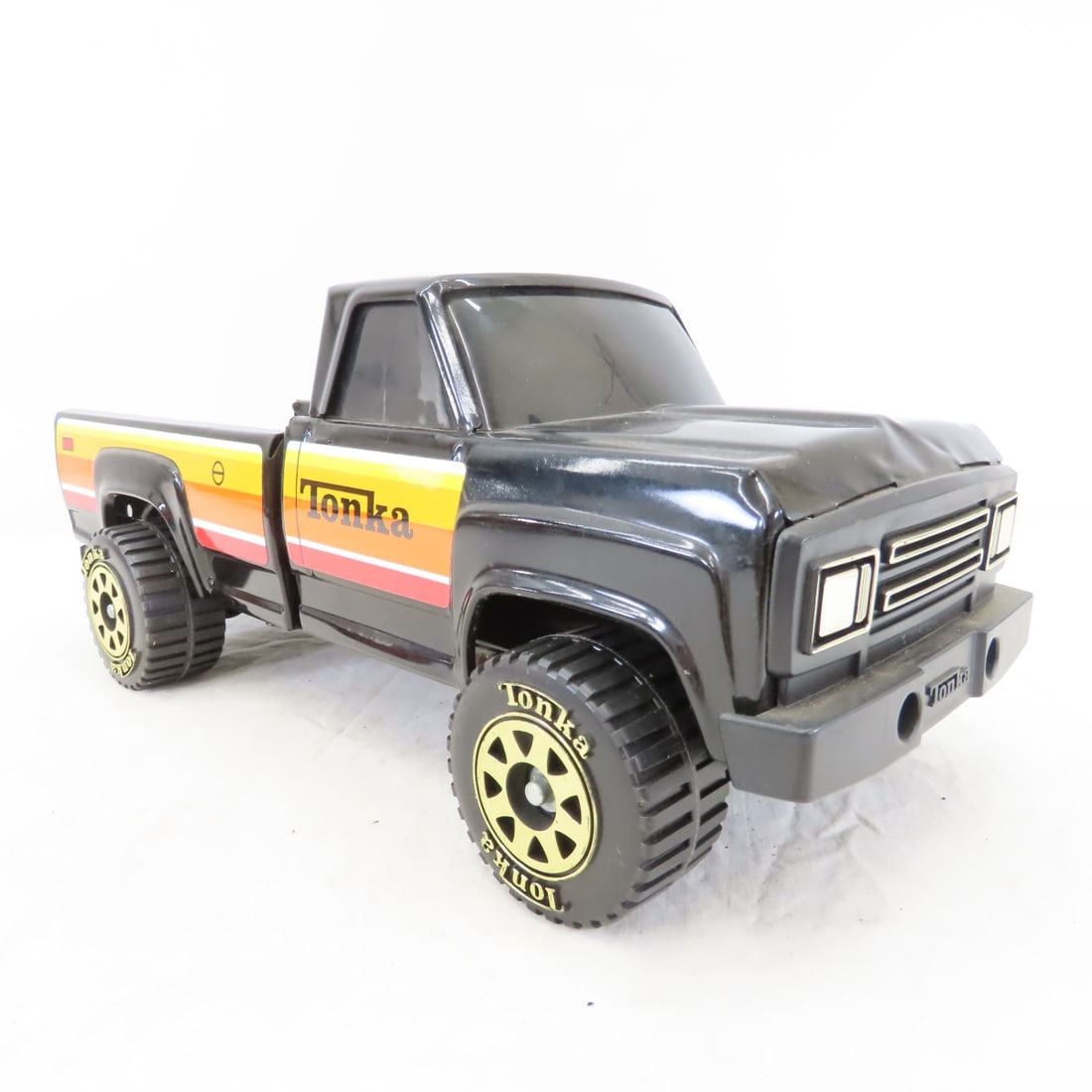 2 Original Pressed Steel Tonka Pickup Trucks - 8