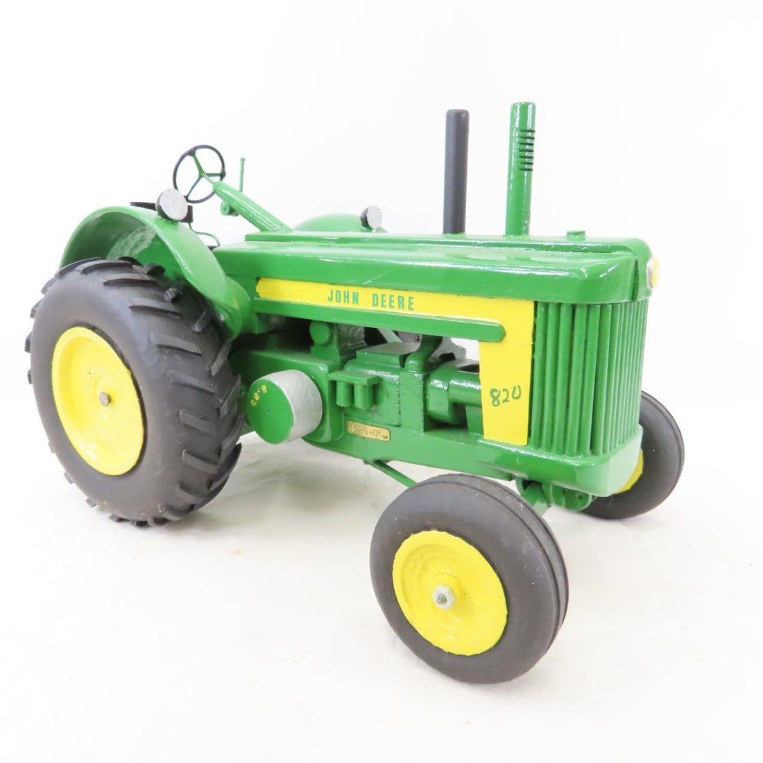 Marvin Kruse John Deere Model 820 Tractor - 7