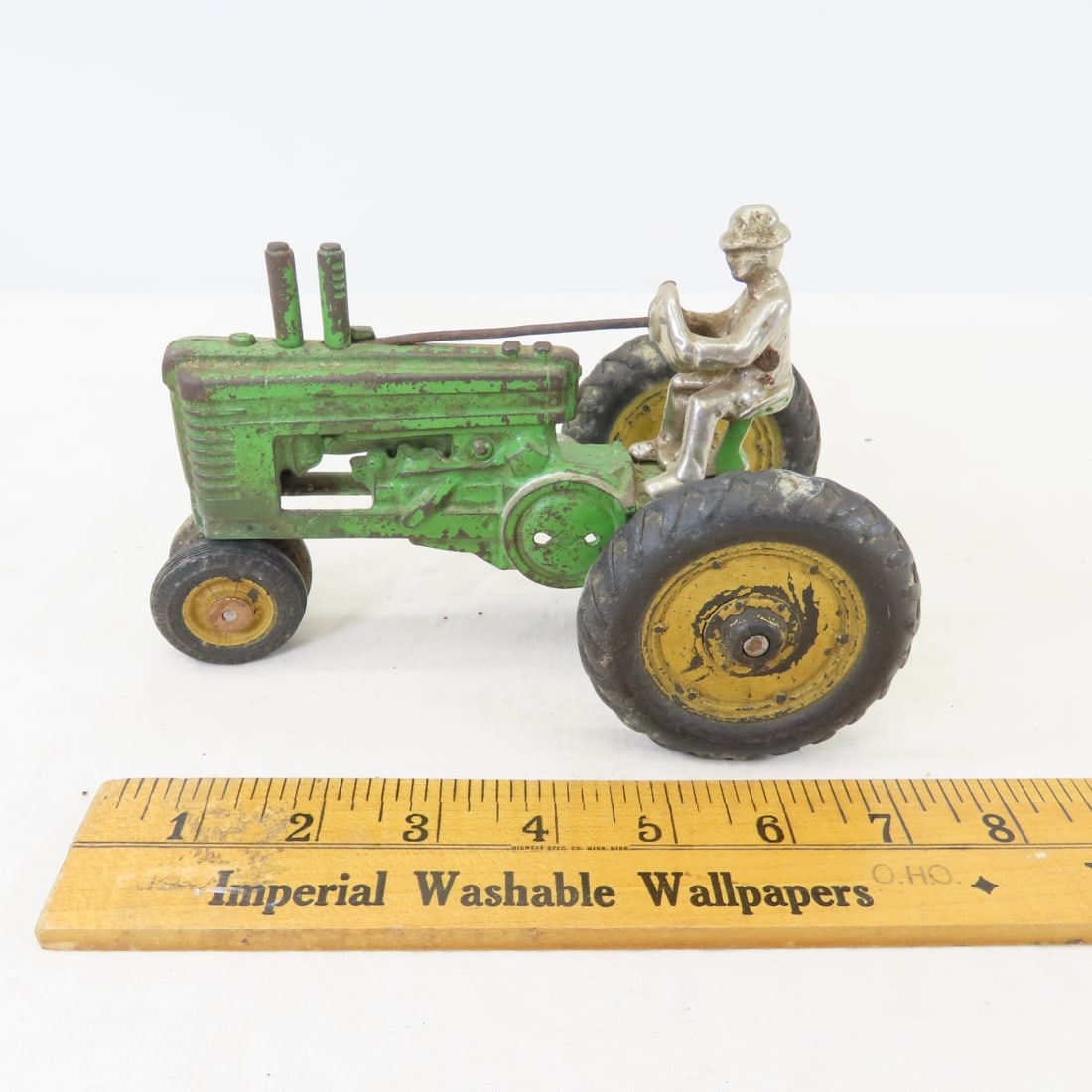 1940's Arcade Cast Iron John Deere Model A Tractor - 2